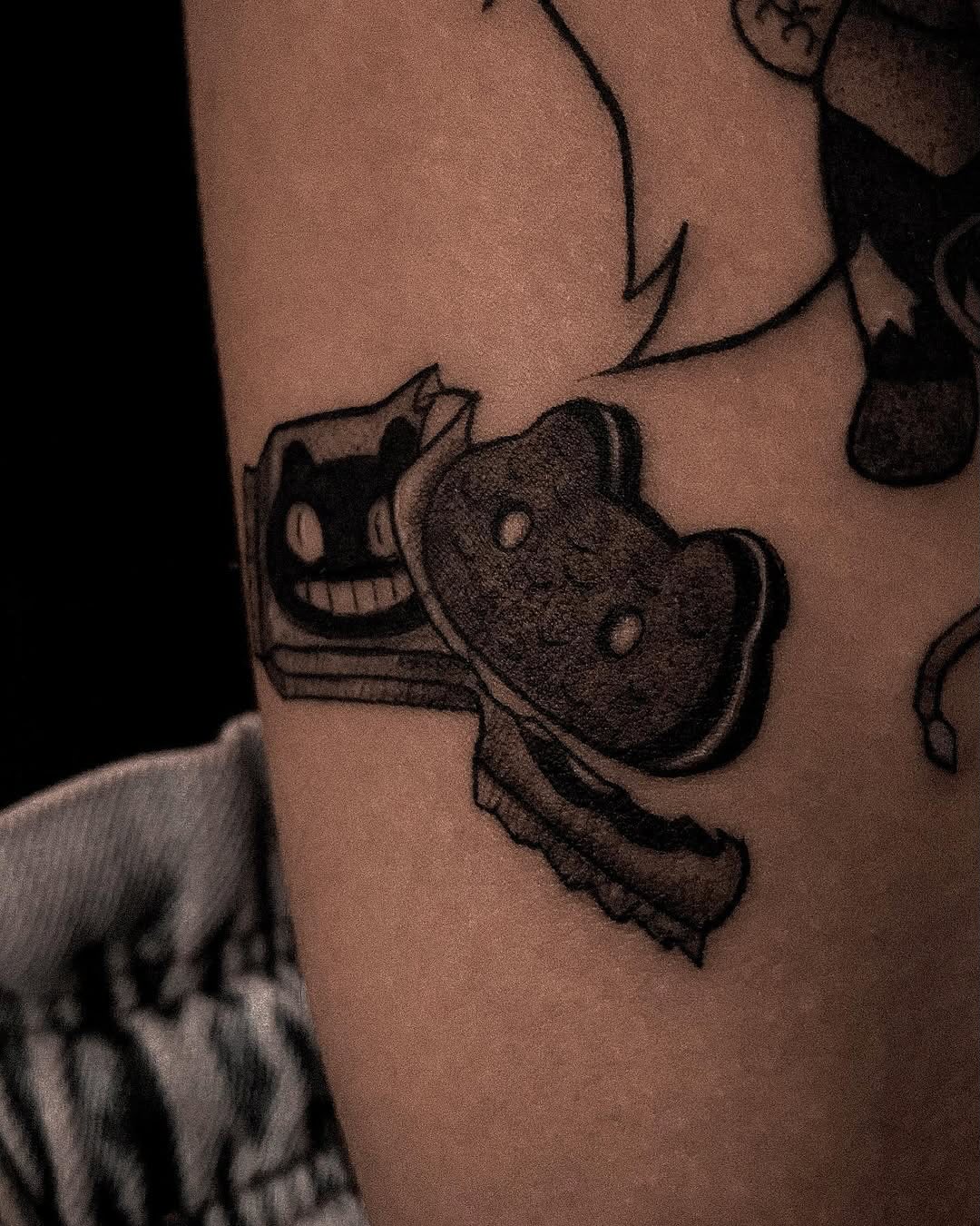 Tatuagem floral delicada